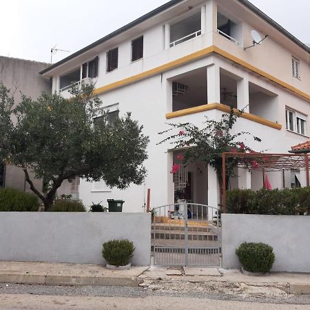 Apartmani Bono Primošten Buitenkant foto