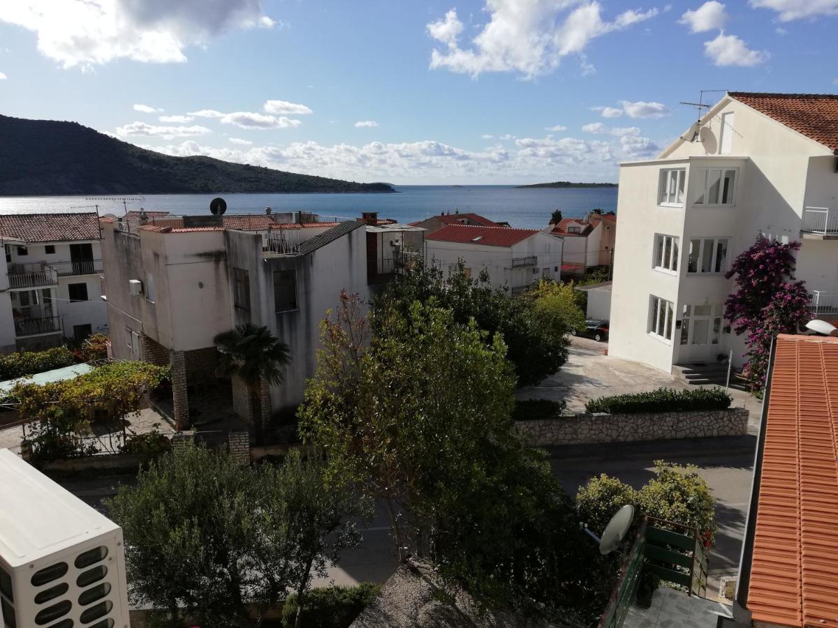 Apartmani Bono Primošten Buitenkant foto